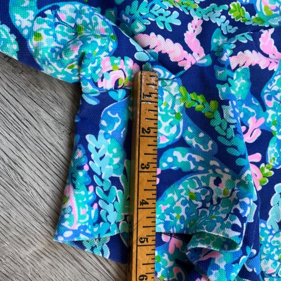Lilly Pulitzer Turtle Villa Shorts Sz 12 - Picture 9 of 9